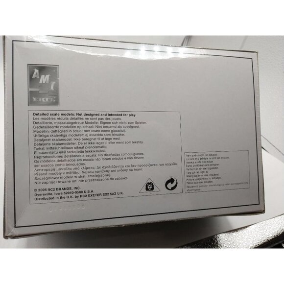 Tony Stewart #20 2005 Monte Carlo NASCAR Model Kit By AMT- Sealed Box - Picture 4 of 4